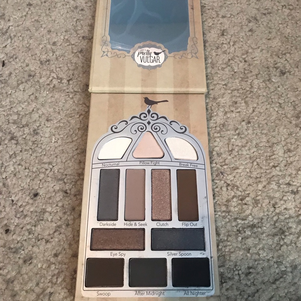 Pretty Vulgar Nightingale eyeshadow palette